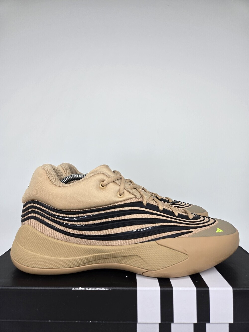 adidas Women's Dame X Warm Sandstone Black Basketball Shoes Size 12 - Picture 3 of 8